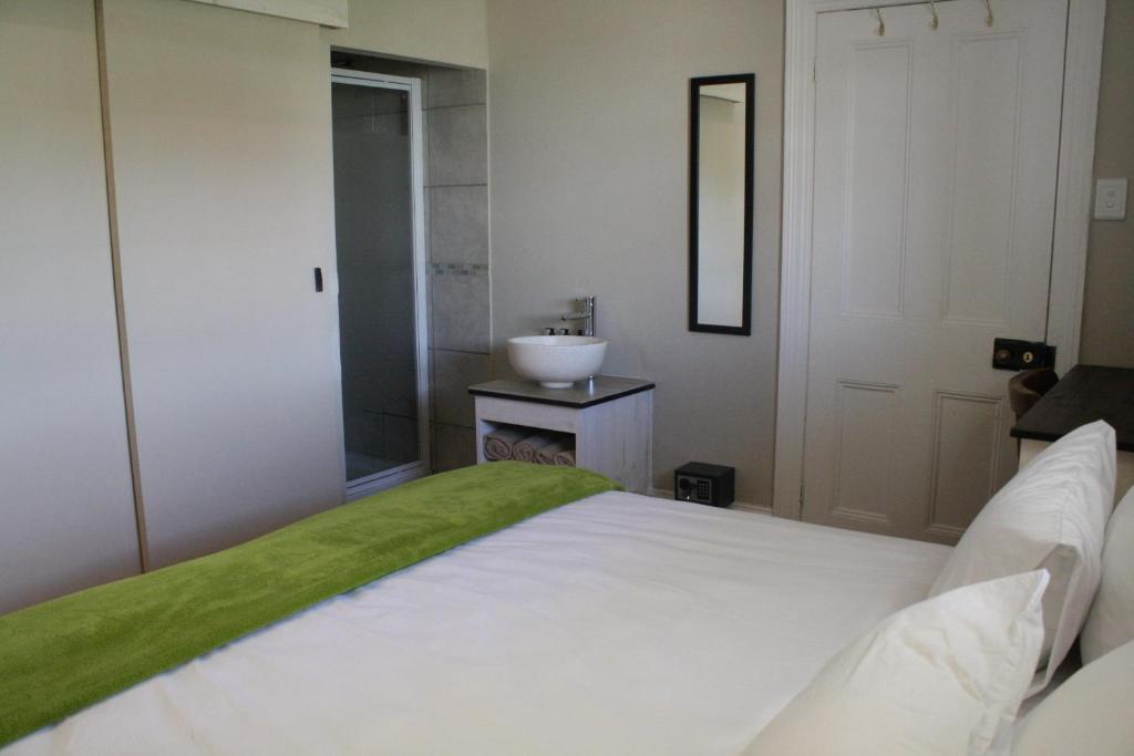 Guesthouse On Irvine 포트엘리자베스 외부 사진