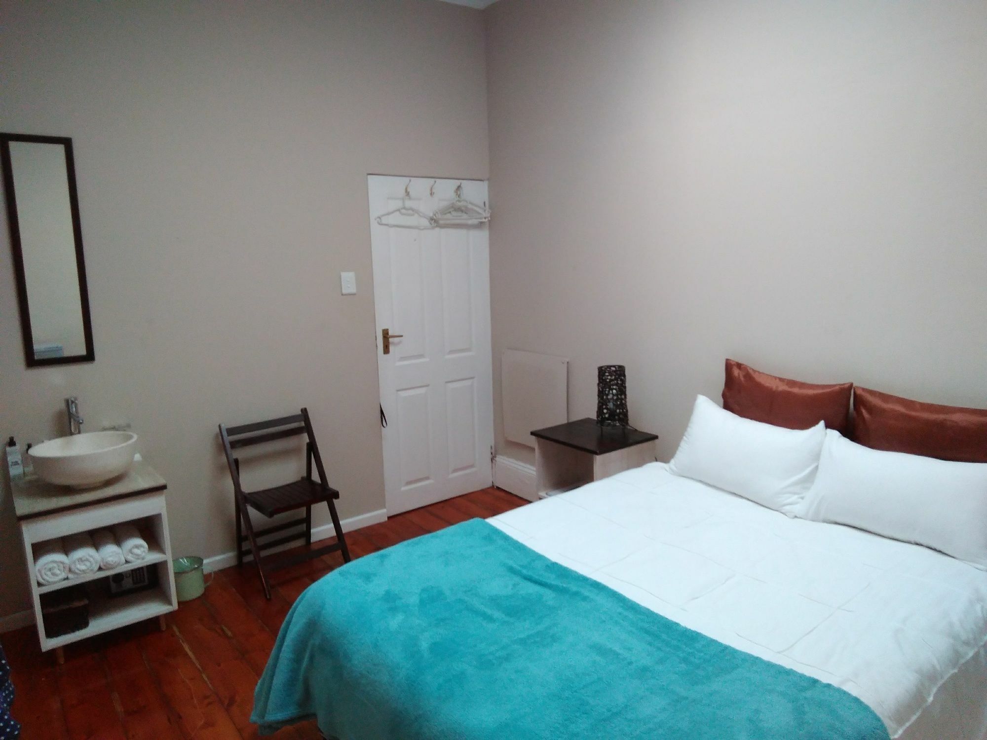 Guesthouse On Irvine 포트엘리자베스 외부 사진