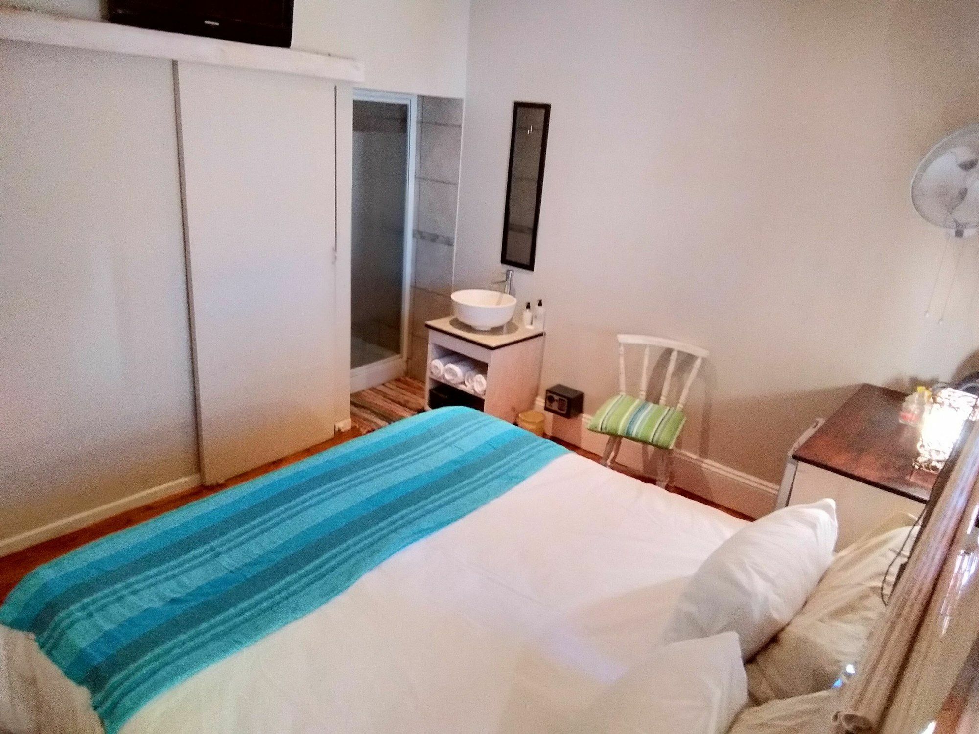 Guesthouse On Irvine 포트엘리자베스 외부 사진